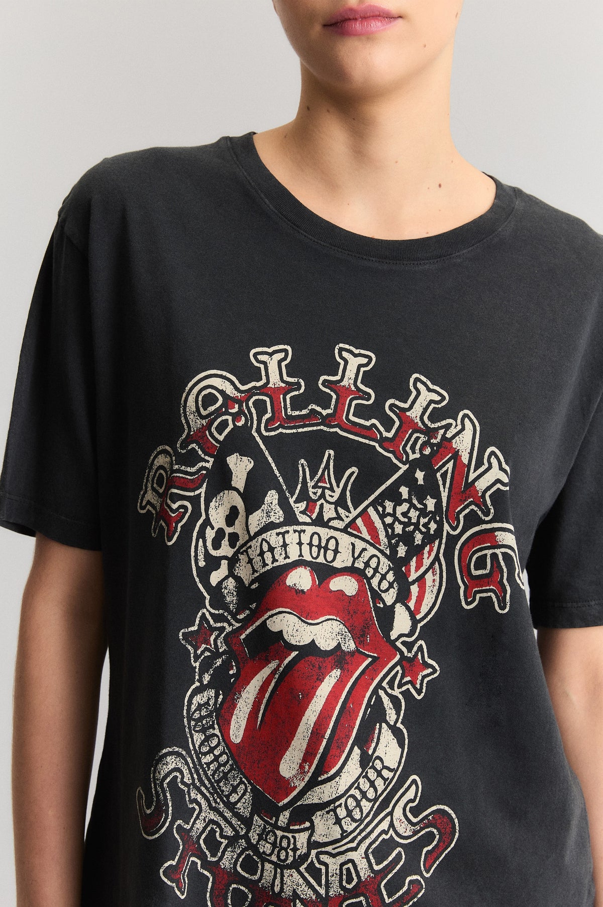 Remera Paint It Black