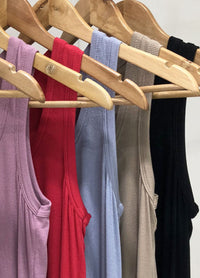 Musculosa Ariana
